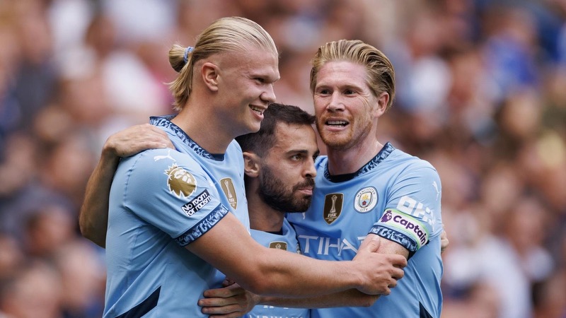 Tại Ngoại Hạng Anh, Man City vẫn là số 1 Tại Ngoại Hạng Anh, Man City vẫn là số 1