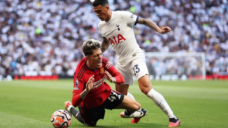MU vs Tottenham hiện khá ngang kèo với nhau MU vs Tottenham hiện khá ngang kèo với nhau
